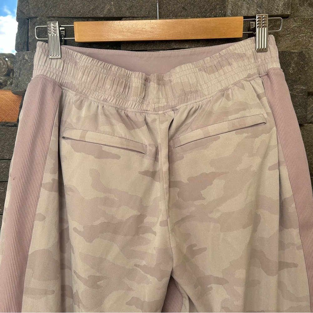 *DONATING 7/31,ACCEPTING ALL OFFERS*Athleta Jogger in Pink & Purple Camo - Picture 4 of 5